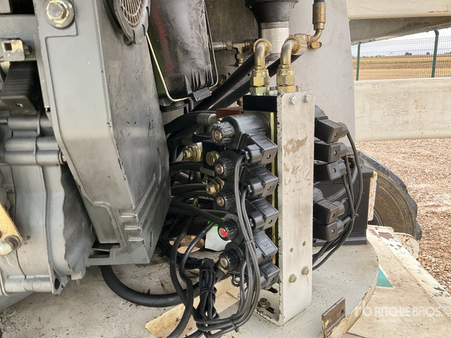 2004 Haulotte HA18SPX 4WD Diesel Articulating Boom Lift - זרוע מרפקי: תמונה 5 2004 Haulotte HA18SPX 4WD Diesel Articulating Boom Lift - זרוע מרפקי: תמונה 5