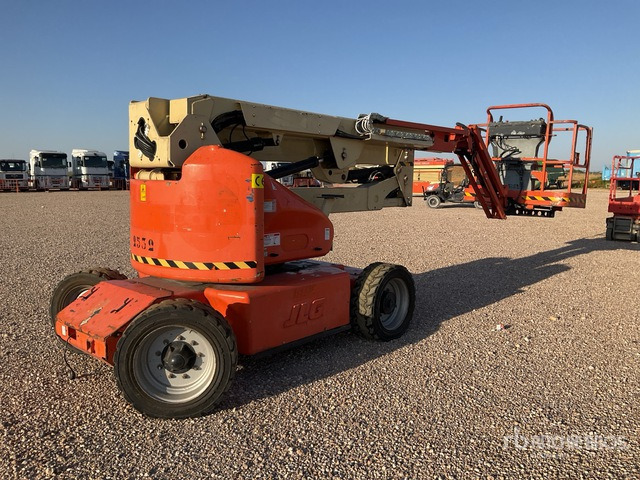 2005 JLG E450AJ 2WD Electric (Inoperable) Articulating Boom Lift - זרוע מרפקי: תמונה 1 2005 JLG E450AJ 2WD Electric (Inoperable) Articulating Boom Lift - זרוע מרפקי: תמונה 1