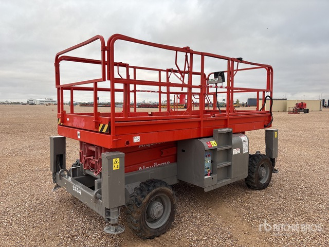 2006 Haulotte H12SX 4x4 Diesel Scissor Lift - מעלית מספריים: תמונה 1 2006 Haulotte H12SX 4x4 Diesel Scissor Lift - מעלית מספריים: תמונה 1