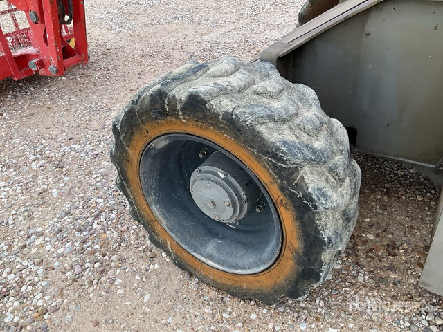 2006 Haulotte HA12PX 4WD Diesel Articulating Boom Lift - זרוע מרפקי: תמונה 4 2006 Haulotte HA12PX 4WD Diesel Articulating Boom Lift - זרוע מרפקי: תמונה 4