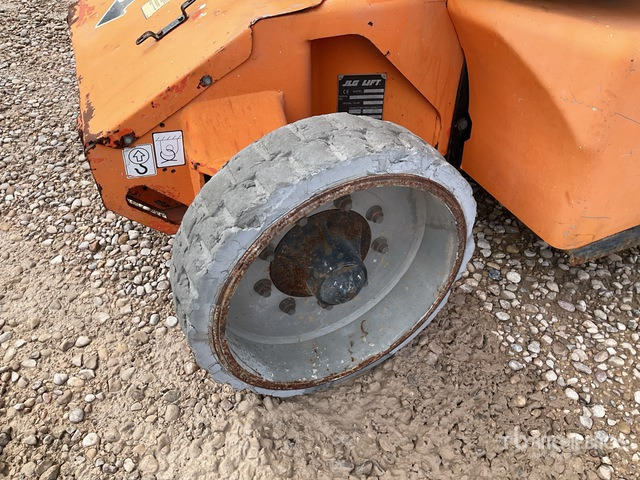 2006 JLG E400AN 2WD Electric Articulating Boom Lift - זרוע מרפקי: תמונה 4 2006 JLG E400AN 2WD Electric Articulating Boom Lift - זרוע מרפקי: תמונה 4