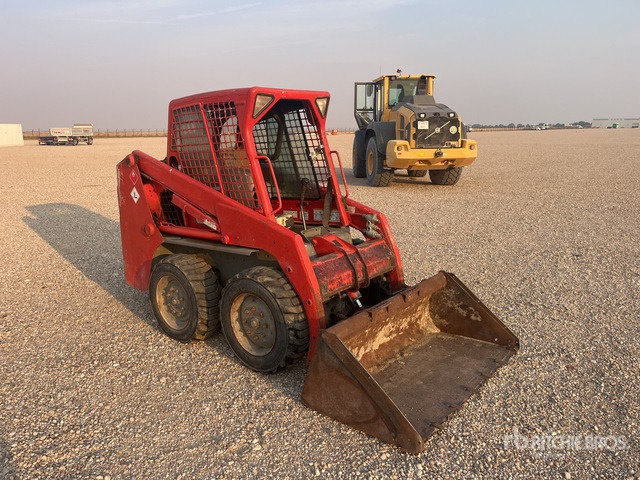 2007 Bobcat S130 (Inoperable) Skid Steer Loader - מעמיס היגוי החלקה: תמונה 4 2007 Bobcat S130 (Inoperable) Skid Steer Loader - מעמיס היגוי החלקה: תמונה 4