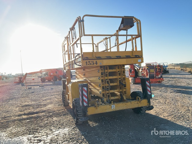 2007 Haulotte H18SX 4x4 Diesel Scissor Lift - מעלית מספריים: תמונה 3 2007 Haulotte H18SX 4x4 Diesel Scissor Lift - מעלית מספריים: תמונה 3
