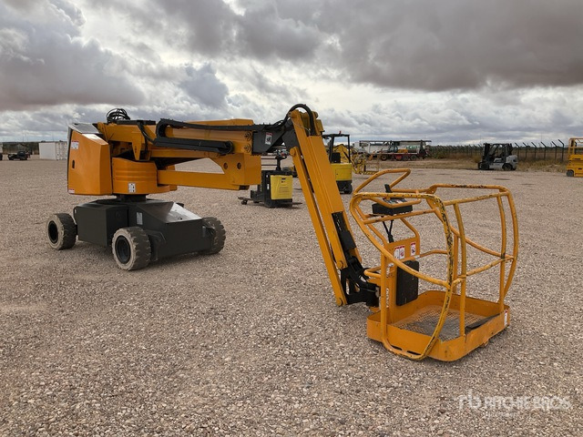 2007 Haulotte HA15IP 2WD Electric Articulating Boom Lift - זרוע מרפקי: תמונה 3 2007 Haulotte HA15IP 2WD Electric Articulating Boom Lift - זרוע מרפקי: תמונה 3