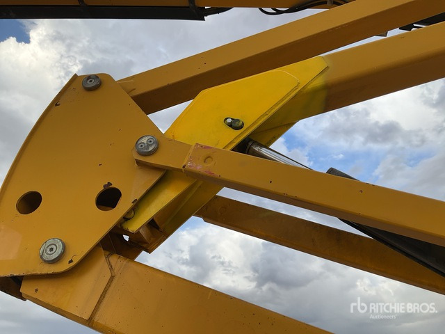 2007 Haulotte HA18PX 4WD Diesel Articulating Boom Lift - זרוע מרפקי: תמונה 5 2007 Haulotte HA18PX 4WD Diesel Articulating Boom Lift - זרוע מרפקי: תמונה 5