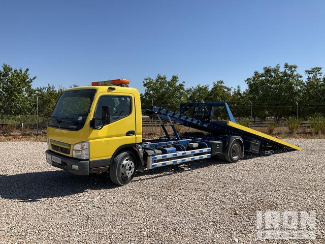 2007 Mitsubishi Canter 4x2 Rollback Truck - מכונות אחרות: תמונה 1 2007 Mitsubishi Canter 4x2 Rollback Truck - מכונות אחרות: תמונה 1
