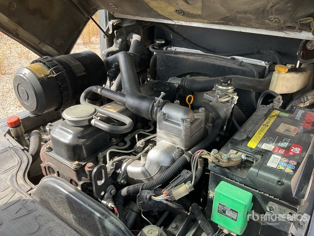 2007 Nissan FGD02A30Q Forklift - מלגזת סולר: תמונה 5 2007 Nissan FGD02A30Q Forklift - מלגזת סולר: תמונה 5