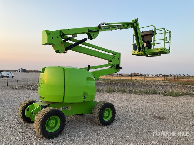 2008 JLG 450AJ 4WD Diesel Articulating Boom Lift - זרוע מרפקי: תמונה 1 2008 JLG 450AJ 4WD Diesel Articulating Boom Lift - זרוע מרפקי: תמונה 1