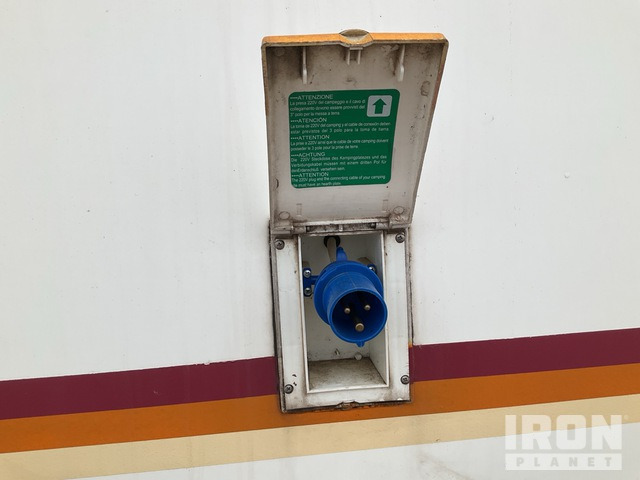 2010 Fiat/Mc Louis Ducato/P700 - רכב ממונע משולב: תמונה 4 2010 Fiat/Mc Louis Ducato/P700 - רכב ממונע משולב: תמונה 4