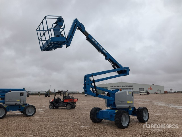 2013 Genie Z45/25J 4WD Diesel Articulating Boom Lift - זרוע מרפקי: תמונה 3 2013 Genie Z45/25J 4WD Diesel Articulating Boom Lift - זרוע מרפקי: תמונה 3