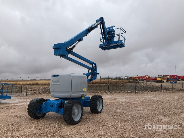 2013 Genie Z45/25J 4WD Diesel Articulating Boom Lift - זרוע מרפקי: תמונה 1 2013 Genie Z45/25J 4WD Diesel Articulating Boom Lift - זרוע מרפקי: תמונה 1