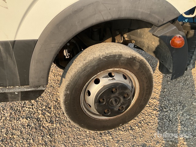 2013 Nissan Cabstar 35.12 2013 SOCAGE T318 18 m on 4x2 Cr ... Bucket Truck - פלטפורמה אווירית מותקנת על משאית: תמונה 5 2013 Nissan Cabstar 35.12 2013 SOCAGE T318 18 m on 4x2 Cr ... Bucket Truck - פלטפורמה אווירית מותקנת על משאית: תמונה 5