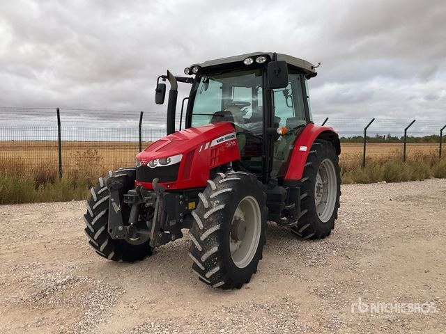 2014 Massey Ferguson MF 5610 4RM 4WD Tractor - טרקטור חקלאי: תמונה 2 2014 Massey Ferguson MF 5610 4RM 4WD Tractor - טרקטור חקלאי: תמונה 2