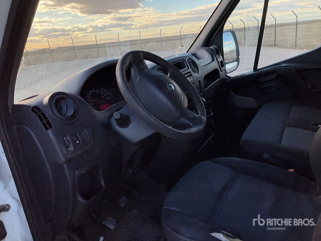 2014 Renault Master DCI100 Cargo Van - כלי רכב מסחרי: תמונה 5 2014 Renault Master DCI100 Cargo Van - כלי רכב מסחרי: תמונה 5