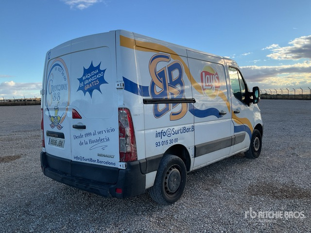 2014 Renault Master DCI100 Cargo Van - כלי רכב מסחרי: תמונה 3 2014 Renault Master DCI100 Cargo Van - כלי רכב מסחרי: תמונה 3