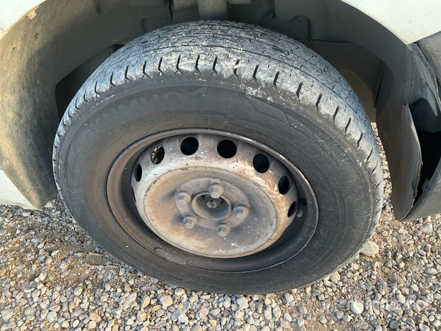 2014 Renault Master DCI100 Cargo Van - כלי רכב מסחרי: תמונה 4 2014 Renault Master DCI100 Cargo Van - כלי רכב מסחרי: תמונה 4