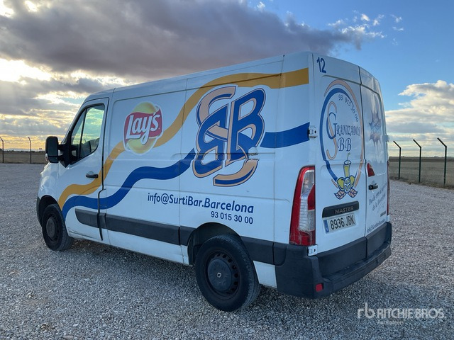 2014 Renault Master DCI100 Cargo Van - כלי רכב מסחרי: תמונה 2 2014 Renault Master DCI100 Cargo Van - כלי רכב מסחרי: תמונה 2