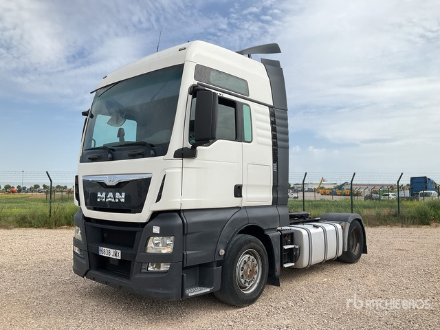 2016 MAN TGX18.440 4x2 S/A Sleeper Truck Tractor - מכסחת תבואה/ עשבים: תמונה 2 2016 MAN TGX18.440 4x2 S/A Sleeper Truck Tractor - מכסחת תבואה/ עשבים: תמונה 2