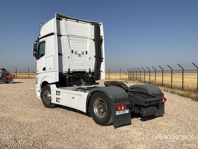 2016 Mercedes-Benz Actros 1863 4x2 S/A Sleeper Truck Tractor - מכסחת תבואה/ עשבים: תמונה 2 2016 Mercedes-Benz Actros 1863 4x2 S/A Sleeper Truck Tractor - מכסחת תבואה/ עשבים: תמונה 2