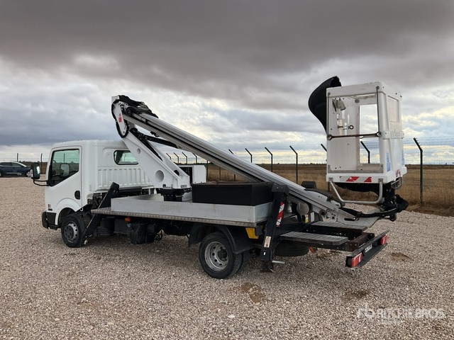 2018 Nissan NT400 35.13 2018 Oil&Steel Scorpion 1812 18 ... Bucket Truck - פלטפורמה אווירית מותקנת על משאית: תמונה 4 2018 Nissan NT400 35.13 2018 Oil&Steel Scorpion 1812 18 ... Bucket Truck - פלטפורמה אווירית מותקנת על משאית: תמונה 4