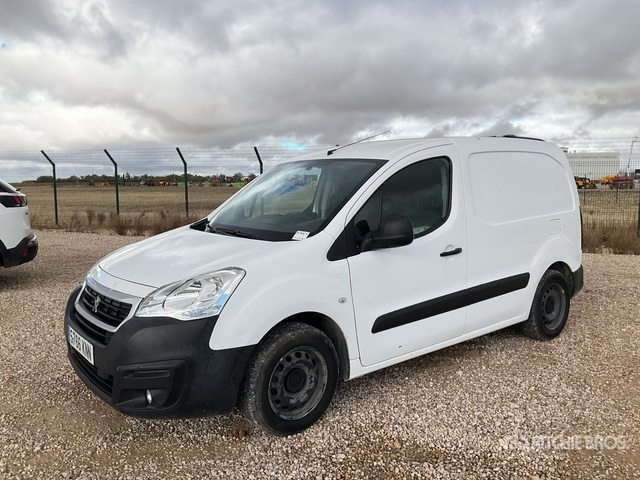 2018 Peugeot Partner BlueHDI L1 Confort Cargo Van - כלי רכב מסחרי קטן: תמונה 1 2018 Peugeot Partner BlueHDI L1 Confort Cargo Van - כלי רכב מסחרי קטן: תמונה 1