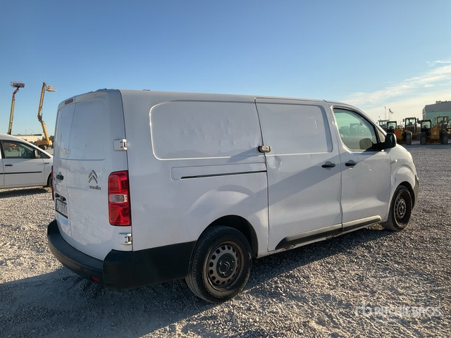 2019 Citroen Jumpy 2.0 Blue HDI - כלי רכב מסחרי עם לוח: תמונה 4 2019 Citroen Jumpy 2.0 Blue HDI - כלי רכב מסחרי עם לוח: תמונה 4