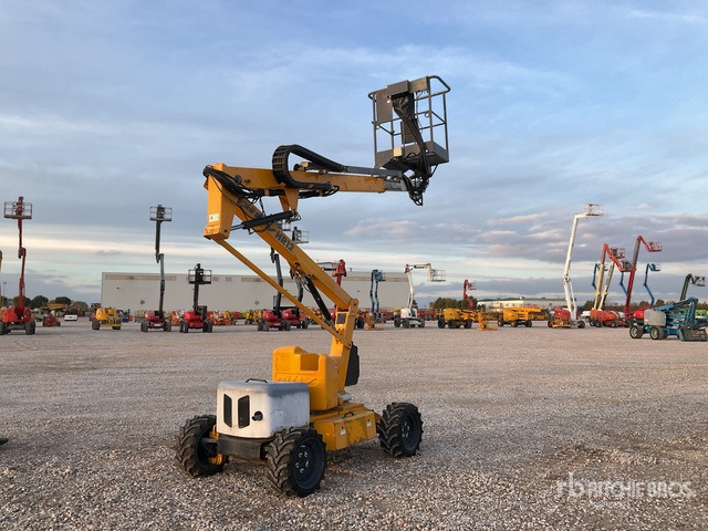 2019 Nifty-Lift HR12D 4WD Diesel Articulating Boom Lift - זרוע מרפקי: תמונה 1 2019 Nifty-Lift HR12D 4WD Diesel Articulating Boom Lift - זרוע מרפקי: תמונה 1