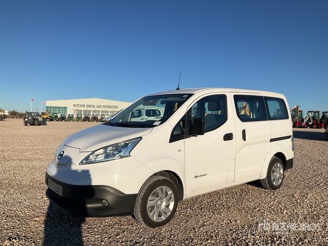 2019 Nissan E-NV200 Electric Passenger Van - מיניבוס, כלי רכב מסחרי לנוסעים: תמונה 1 2019 Nissan E-NV200 Electric Passenger Van - מיניבוס, כלי רכב מסחרי לנוסעים: תמונה 1