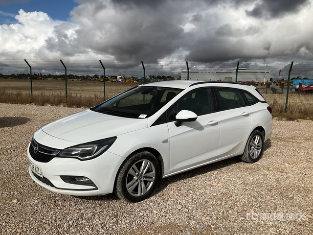 2019 Opel Astra Sports Tourer 1.6CDTI Selective Automobile - מכונית: תמונה 1 2019 Opel Astra Sports Tourer 1.6CDTI Selective Automobile - מכונית: תמונה 1