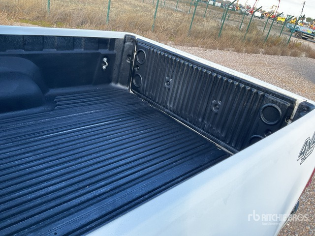 2019 Toyota Hilux 4x4 Crew Cab Pickup - טנדר: תמונה 4 2019 Toyota Hilux 4x4 Crew Cab Pickup - טנדר: תמונה 4