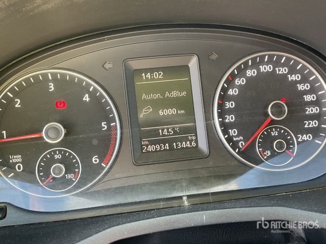 2019 Volkswagen Caddy 4Motion Cargo Van - כלי רכב מסחרי: תמונה 5 2019 Volkswagen Caddy 4Motion Cargo Van - כלי רכב מסחרי: תמונה 5