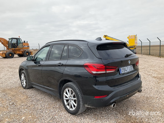 2020 BMW X1 20 XDrive Automobile - מכונית: תמונה 3 2020 BMW X1 20 XDrive Automobile - מכונית: תמונה 3