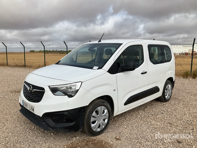 2020 Opel Combo Passenger Van - מיניבוס, כלי רכב מסחרי לנוסעים: תמונה 1 2020 Opel Combo Passenger Van - מיניבוס, כלי רכב מסחרי לנוסעים: תמונה 1