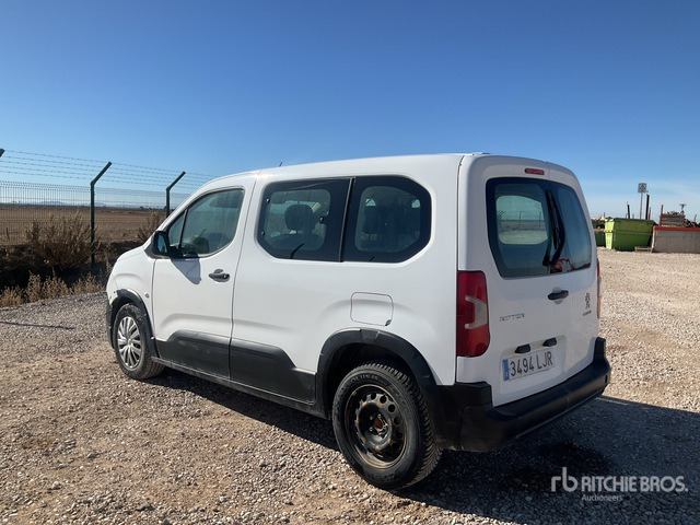 2020 Peugeot Rifter Passenger Van - מיניבוס, כלי רכב מסחרי לנוסעים: תמונה 2 2020 Peugeot Rifter Passenger Van - מיניבוס, כלי רכב מסחרי לנוסעים: תמונה 2