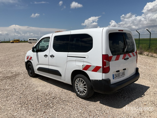 2020 Toyota Proace City Verso 5 Passenger Van - מיניבוס, כלי רכב מסחרי לנוסעים: תמונה 1 2020 Toyota Proace City Verso 5 Passenger Van - מיניבוס, כלי רכב מסחרי לנוסעים: תמונה 1