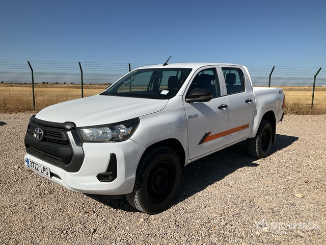 2021 Toyota Hilux 4x4 Crew Cab Pickup - טנדר: תמונה 1 2021 Toyota Hilux 4x4 Crew Cab Pickup - טנדר: תמונה 1