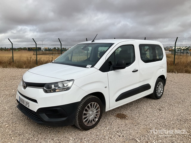 2021 Toyota Proace Cargo Van - כלי רכב מסחרי: תמונה 2 2021 Toyota Proace Cargo Van - כלי רכב מסחרי: תמונה 2