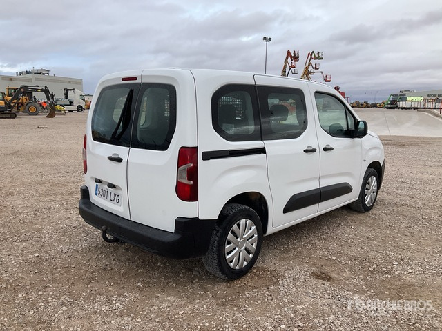 2022 Citroen Berlingo Cargo Van - כלי רכב מסחרי: תמונה 3 2022 Citroen Berlingo Cargo Van - כלי רכב מסחרי: תמונה 3