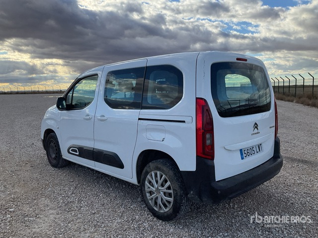 2022 Citroen Berlingo M Cargo Van - כלי רכב מסחרי: תמונה 2 2022 Citroen Berlingo M Cargo Van - כלי רכב מסחרי: תמונה 2
