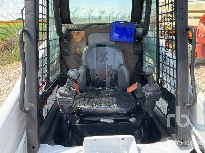 מעמיס היגוי החלקה BOBCAT S130: תמונה 8