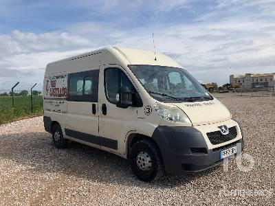 RENAULT BOXER - משאית תיבה: תמונה 4 RENAULT BOXER - משאית תיבה: תמונה 4