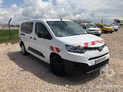 TOYOTA PROACE - כלי רכב מסחרי עם לוח: תמונה 4 TOYOTA PROACE - כלי רכב מסחרי עם לוח: תמונה 4