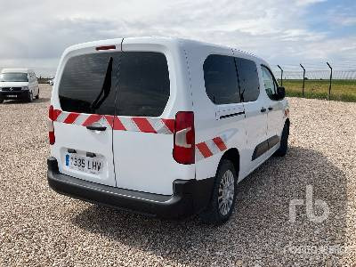 TOYOTA PROACE - כלי רכב מסחרי עם לוח: תמונה 3 TOYOTA PROACE - כלי רכב מסחרי עם לוח: תמונה 3