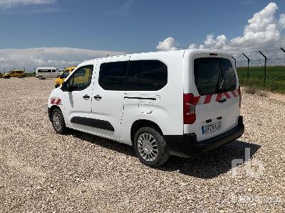 TOYOTA PROACE - כלי רכב מסחרי עם לוח: תמונה 2 TOYOTA PROACE - כלי רכב מסחרי עם לוח: תמונה 2