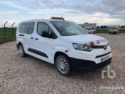 TOYOTA PROACE - כלי רכב מסחרי עם לוח: תמונה 4 TOYOTA PROACE - כלי רכב מסחרי עם לוח: תמונה 4