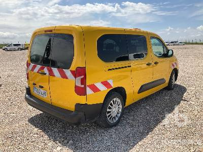 TOYOTA PROACE - כלי רכב מסחרי עם לוח: תמונה 3 TOYOTA PROACE - כלי רכב מסחרי עם לוח: תמונה 3
