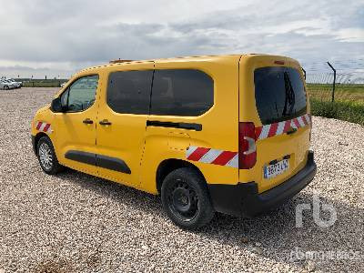 TOYOTA PROACE - כלי רכב מסחרי עם לוח: תמונה 2 TOYOTA PROACE - כלי רכב מסחרי עם לוח: תמונה 2
