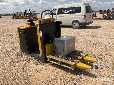 YALE MO10L Electric - משאית משטחים: תמונה 4 YALE MO10L Electric - משאית משטחים: תמונה 4