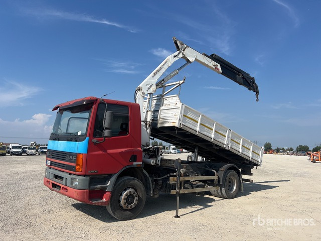 1997 DAF 65 ATI 240 Palfinger P10200L on 4x2 Dump Truck with Crane - מכסחת תבואה/ עשבים: תמונה 2 1997 DAF 65 ATI 240 Palfinger P10200L on 4x2 Dump Truck with Crane - מכסחת תבואה/ עשבים: תמונה 2
