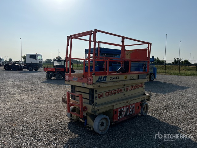 2000 JLG 2646 E3 Electric (Inoperable) Scissor Lift - מעלית מספריים: תמונה 3 2000 JLG 2646 E3 Electric (Inoperable) Scissor Lift - מעלית מספריים: תמונה 3